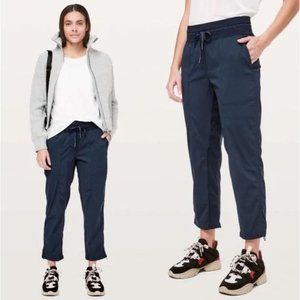 Lululemon Dance Studio Crop 25” True Navy Size 4